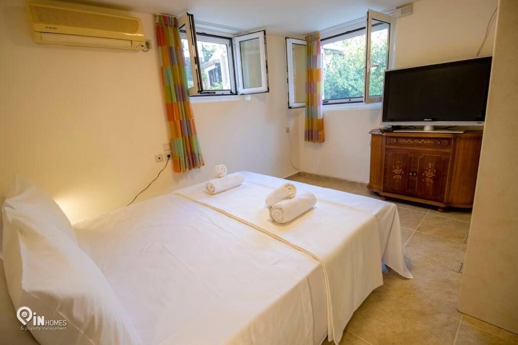 Odysseus Cozy Home เนอามากรี ภายนอก รูปภาพ