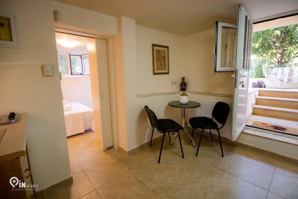 Odysseus Cozy Home เนอามากรี ภายนอก รูปภาพ