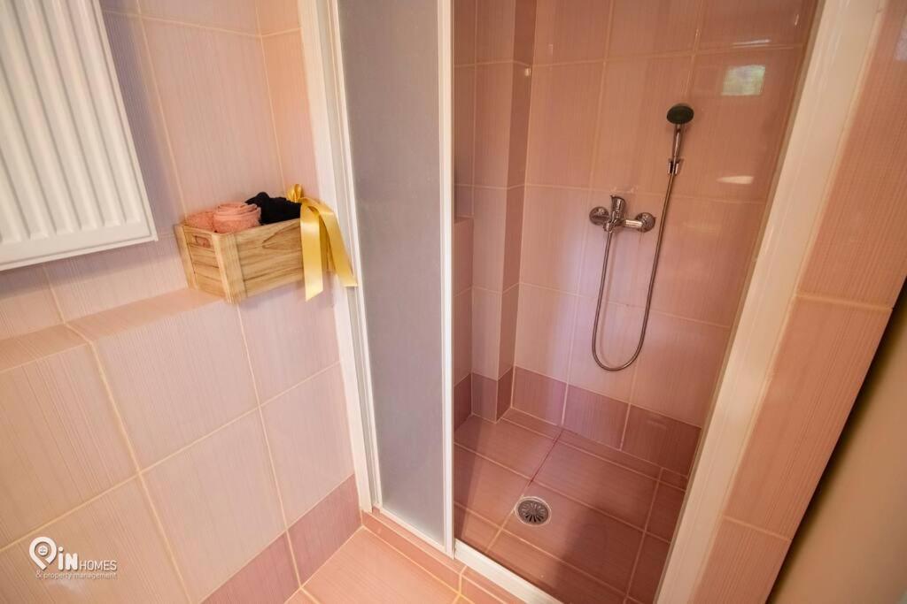 Odysseus Cozy Home เนอามากรี ภายนอก รูปภาพ