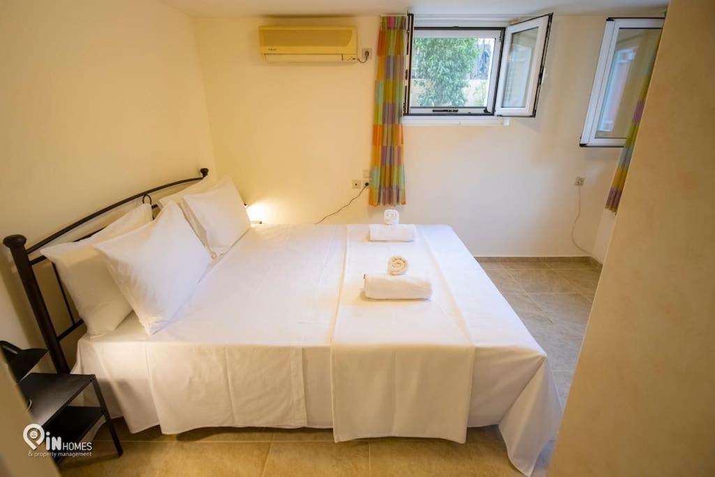 Odysseus Cozy Home เนอามากรี ภายนอก รูปภาพ