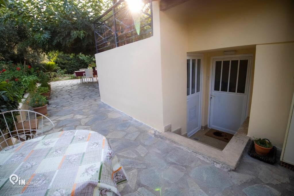 Odysseus Cozy Home เนอามากรี ภายนอก รูปภาพ
